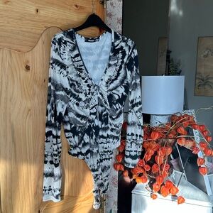 Misguided Black & White Abstract size 10, stretch bodysuit.  26” long, $45.